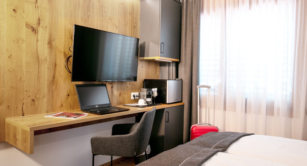 Landhaus Boutique Motel - Self Check-In view 5