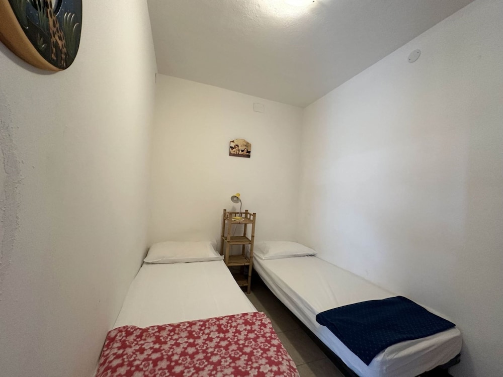 Flat With Side sea View Just Steps From the Beach