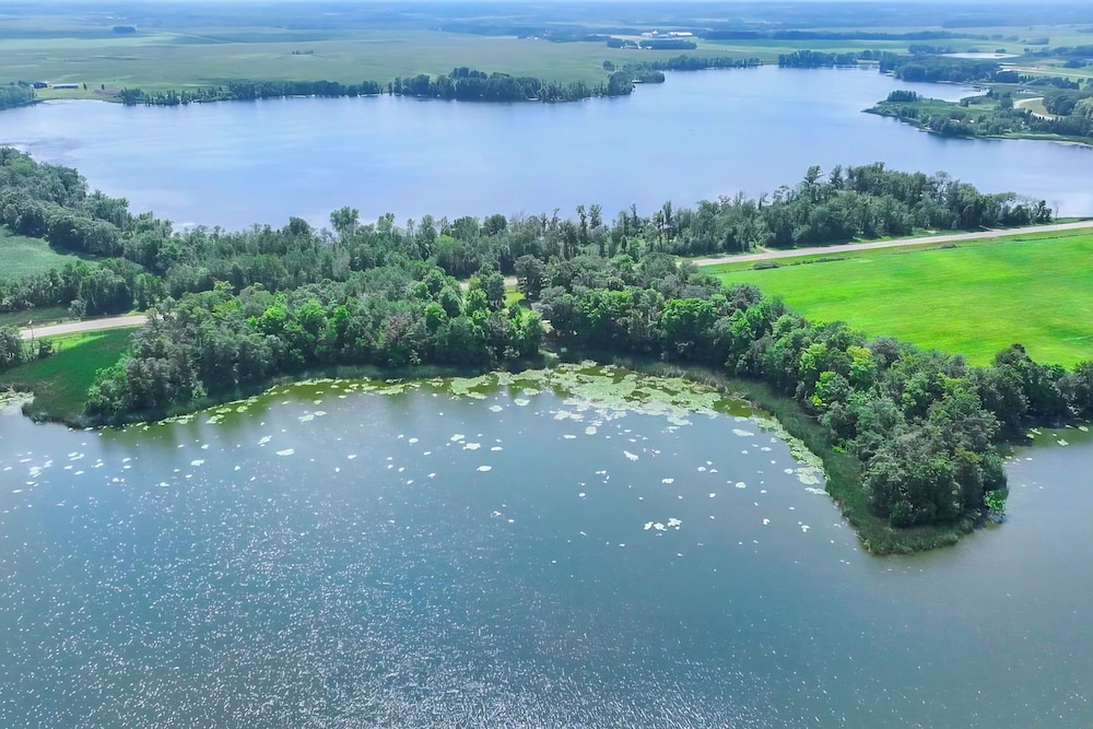 'long Lake Lodge' w/ Watercrafts & Fire Pits
