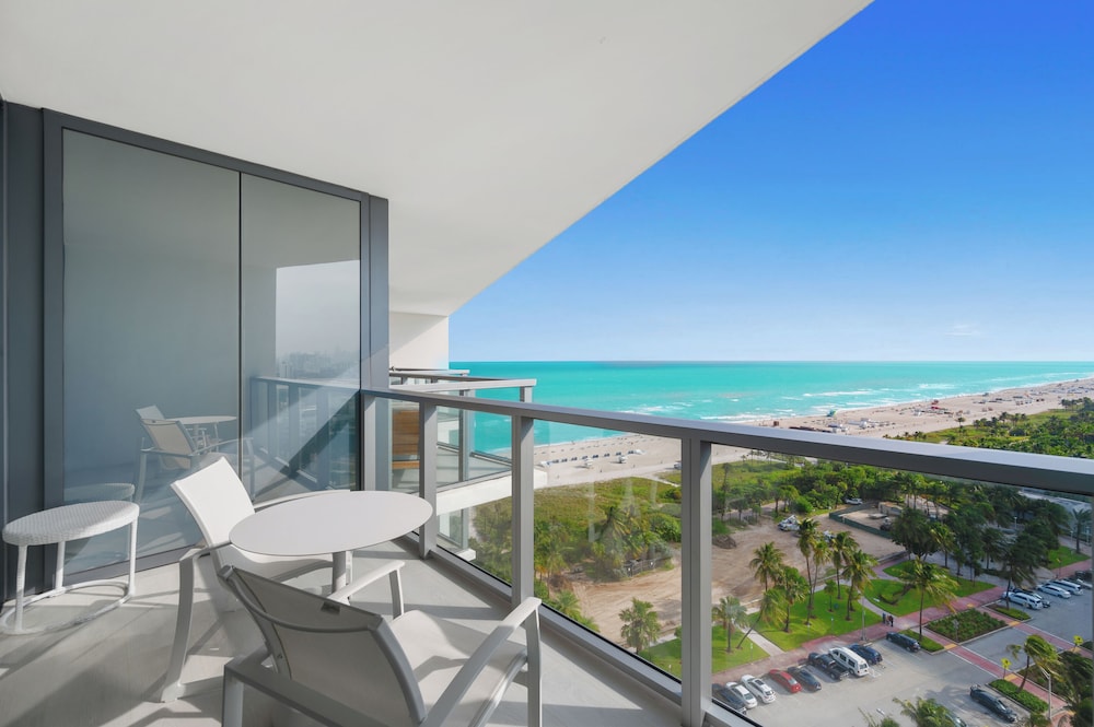 Luxury Vacation Rentals in South Beach by LRMB