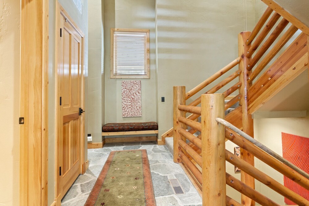Trail's End Lodge at Deer Valley Resort - Four Bedroom Residence with Spa #12 4 Condo