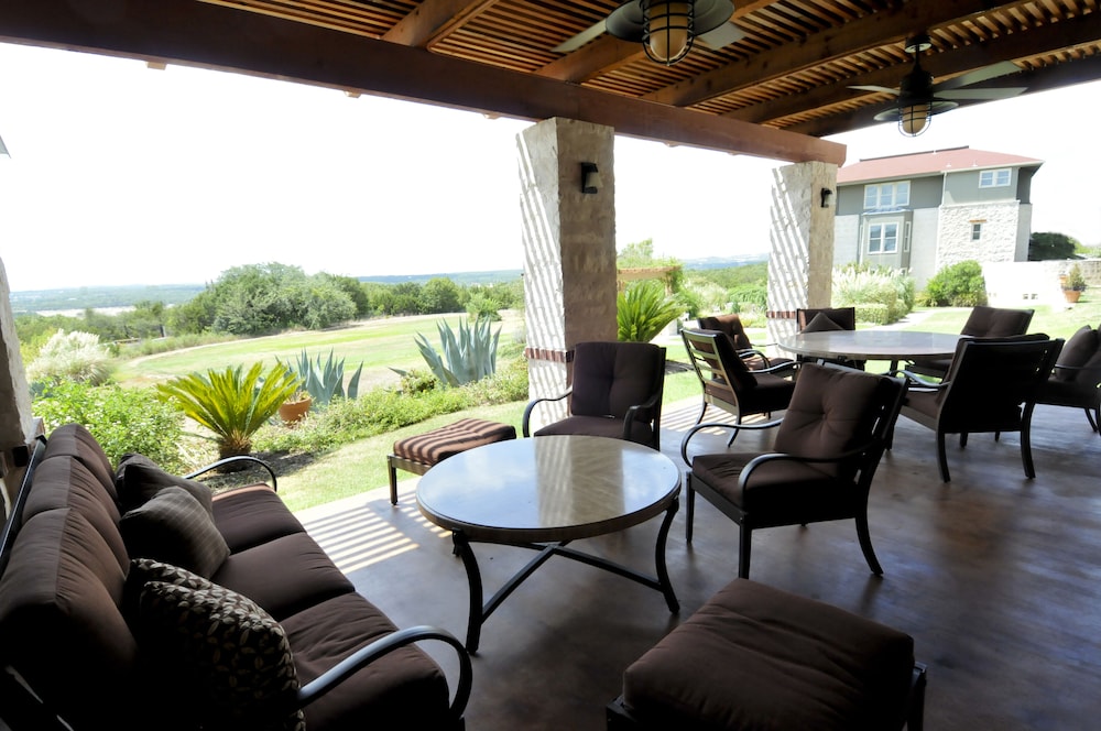 Vintage Villas Hotel Events - Property Image 19