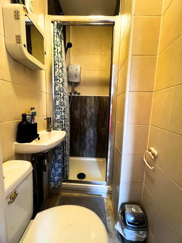Cosy London Apartment Near Earl's Court