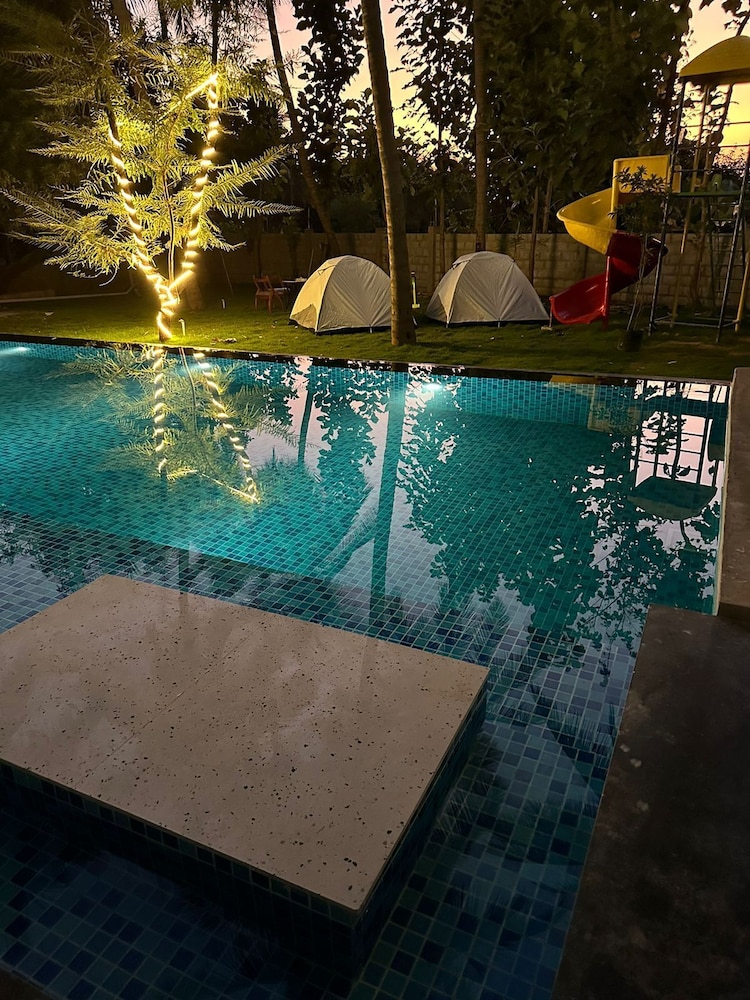 MOON LIGHT RESORT