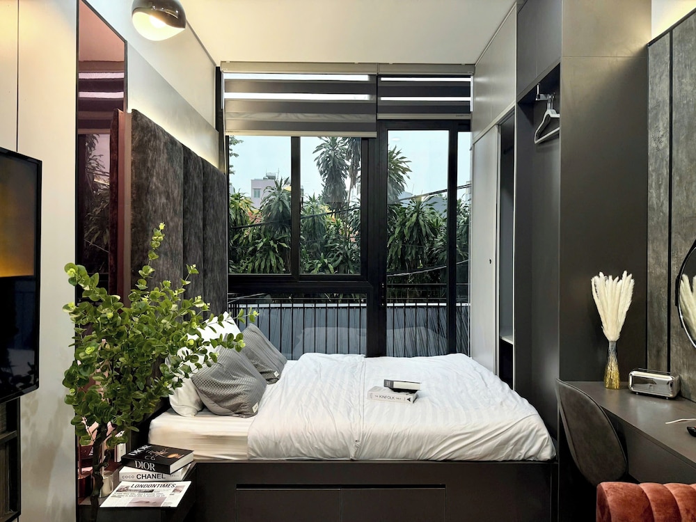 Unite StayCation Nhieu Tu