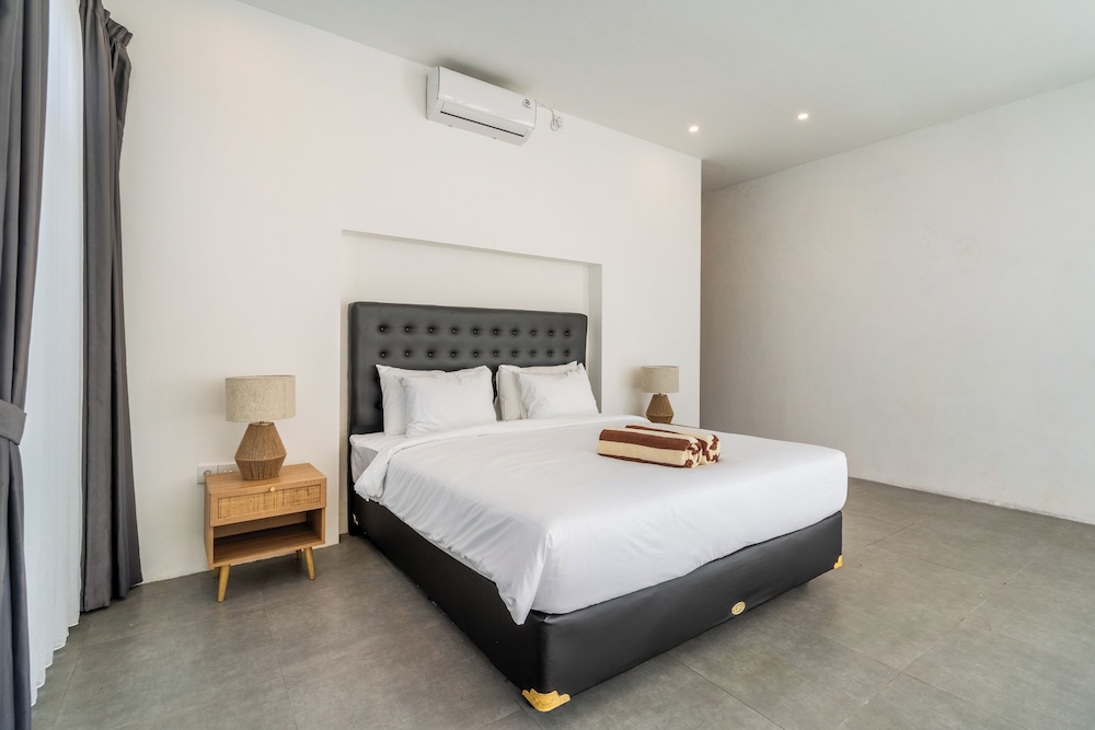 Light Way Villa in Canggu