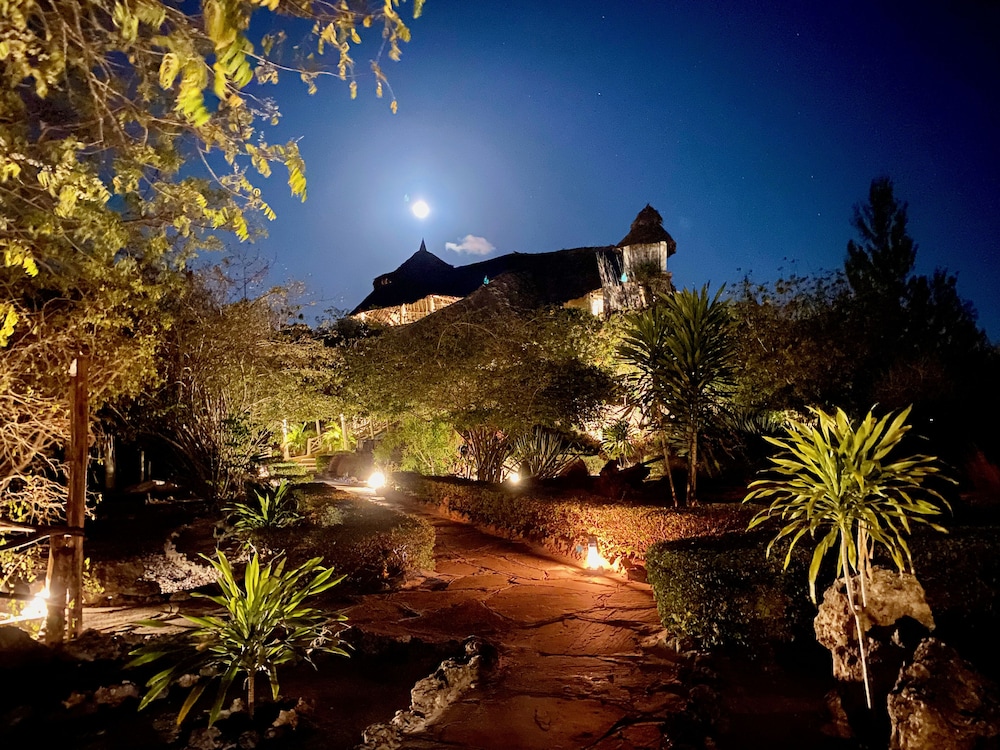 Rock and Sea Resort