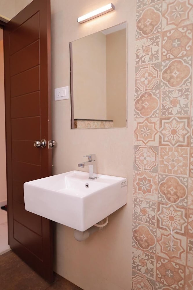 Hotel Sahaya Arasi