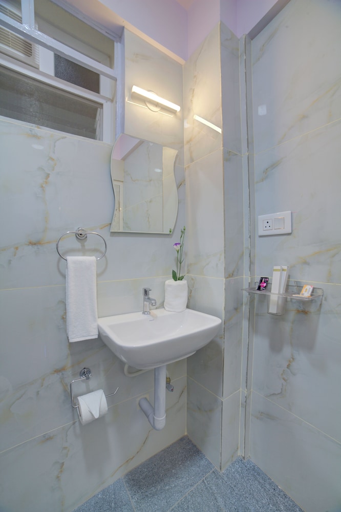 Hotel AeroStay Bangalore Airport
