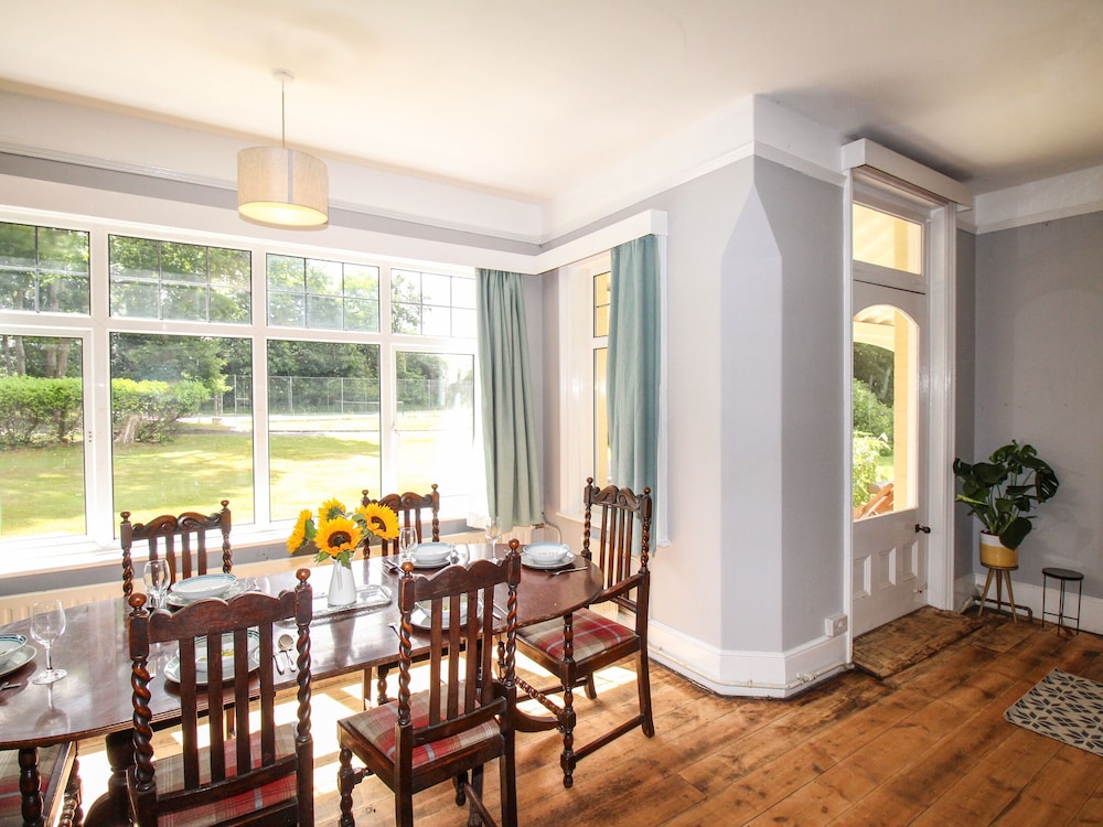 Deer Leap House