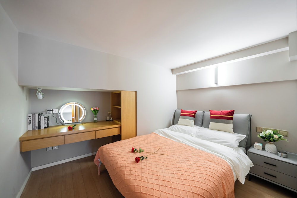 Shanghai Hills & Wanye Spacious Family Suites