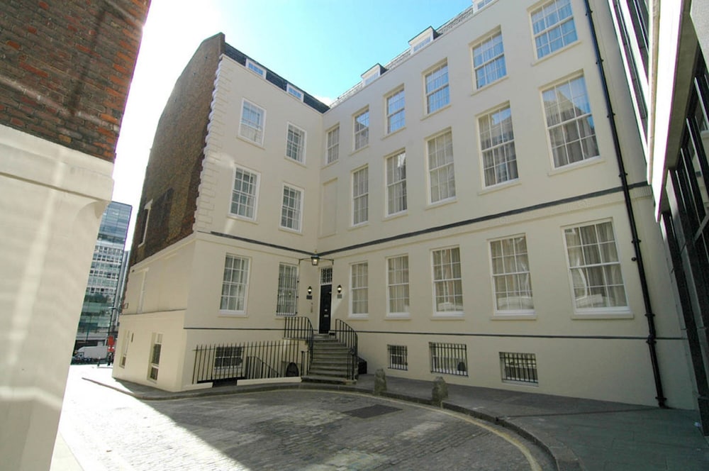 master Cannon — London