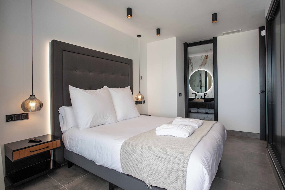 Villa Infinity