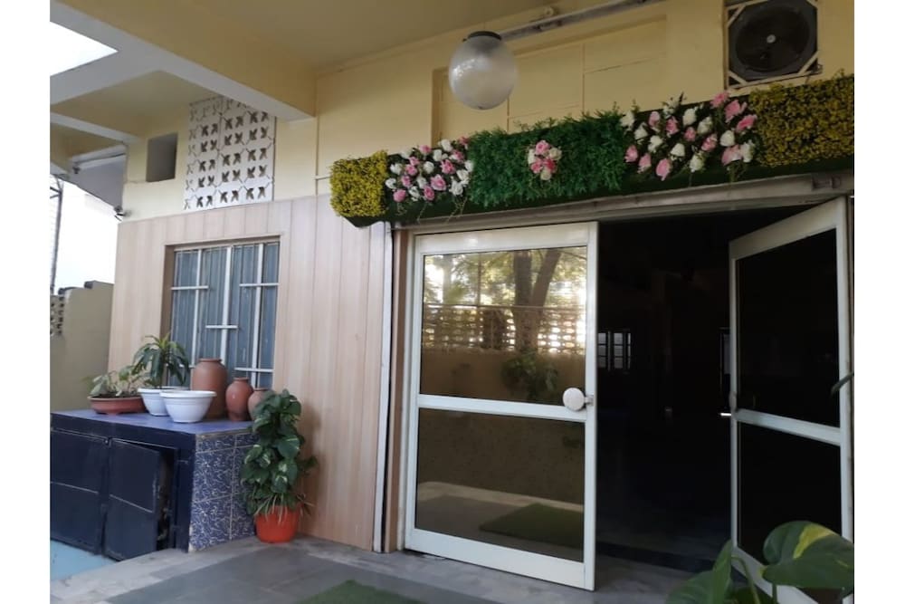 Hotel Pathik
