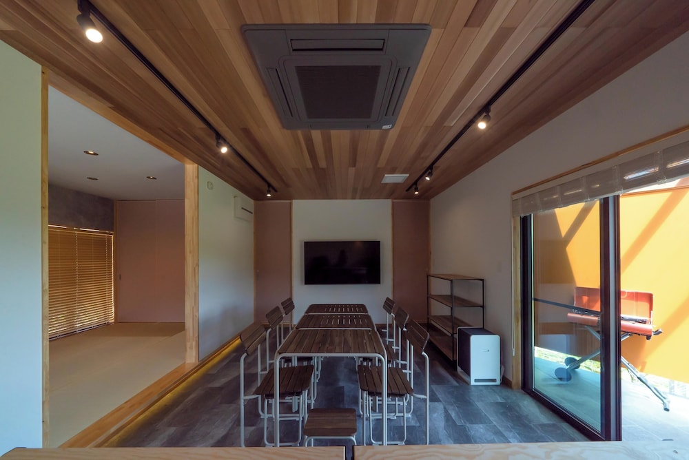 meeting & event spaces