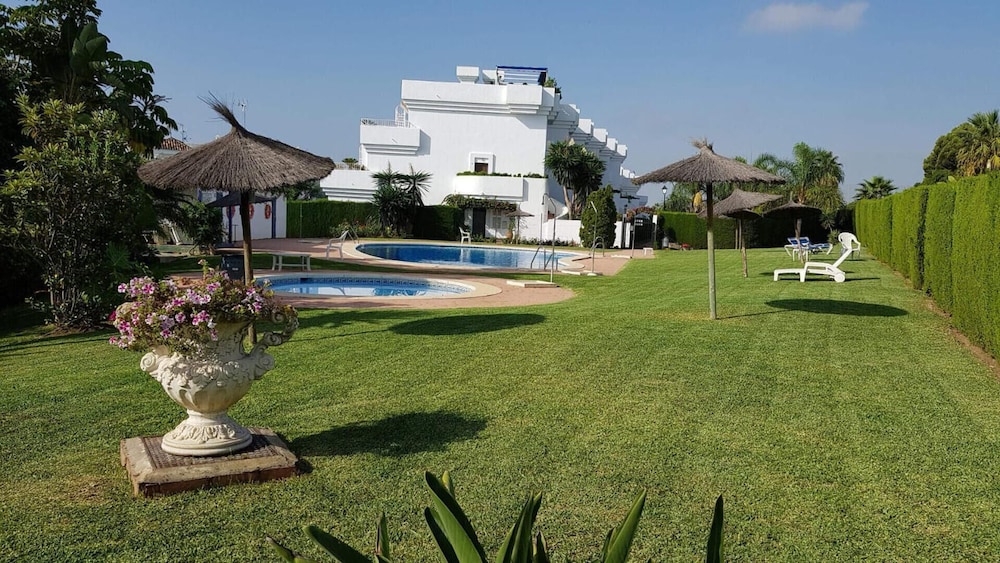 Beautiful 4 Bedroom Duplex Apartment