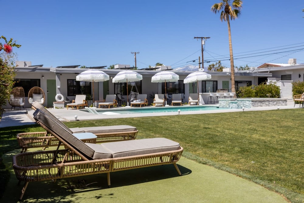 The Yucca Hotel- Entire Boutique Buyout