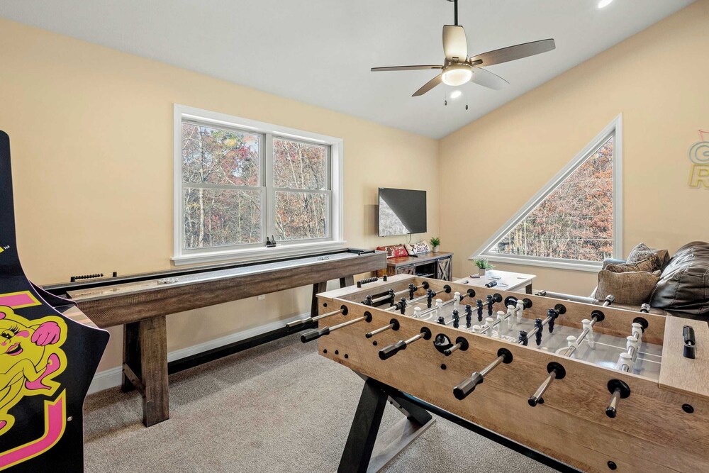 Stephen Way by Avantstay Hot Tub + Game Room Albrightsville