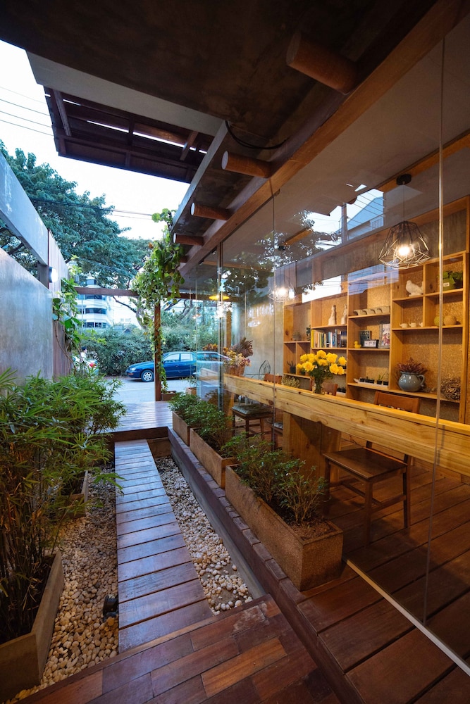 Baan Mek Hostel