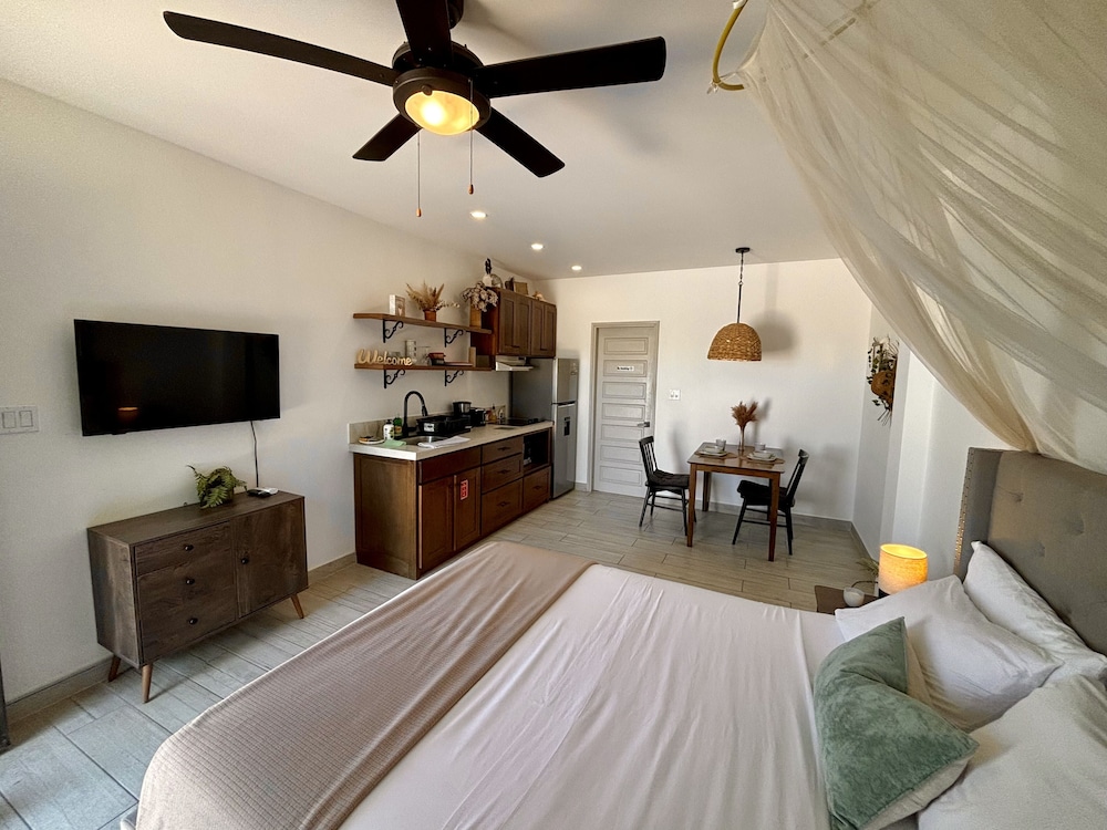Stylish Apartments in Belize City view 3
