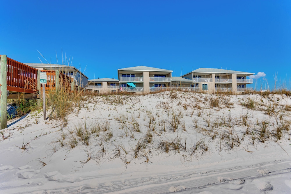 Direct Sand Access! Family Pensacola Beach Retreat