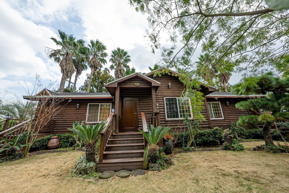 Valley Log Pension