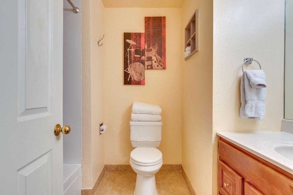 Half-mi to Light Rail: Greenwood Village Studio, photo 26