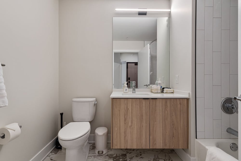 Unforgettable Stay High End 2BR Easy City Access