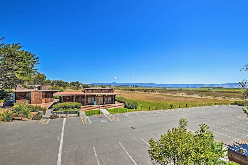 Beachfront Pajaro Dunes Condo w/ Bay Views!