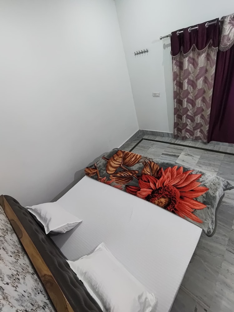 Shree Shyam Paying Guest House
