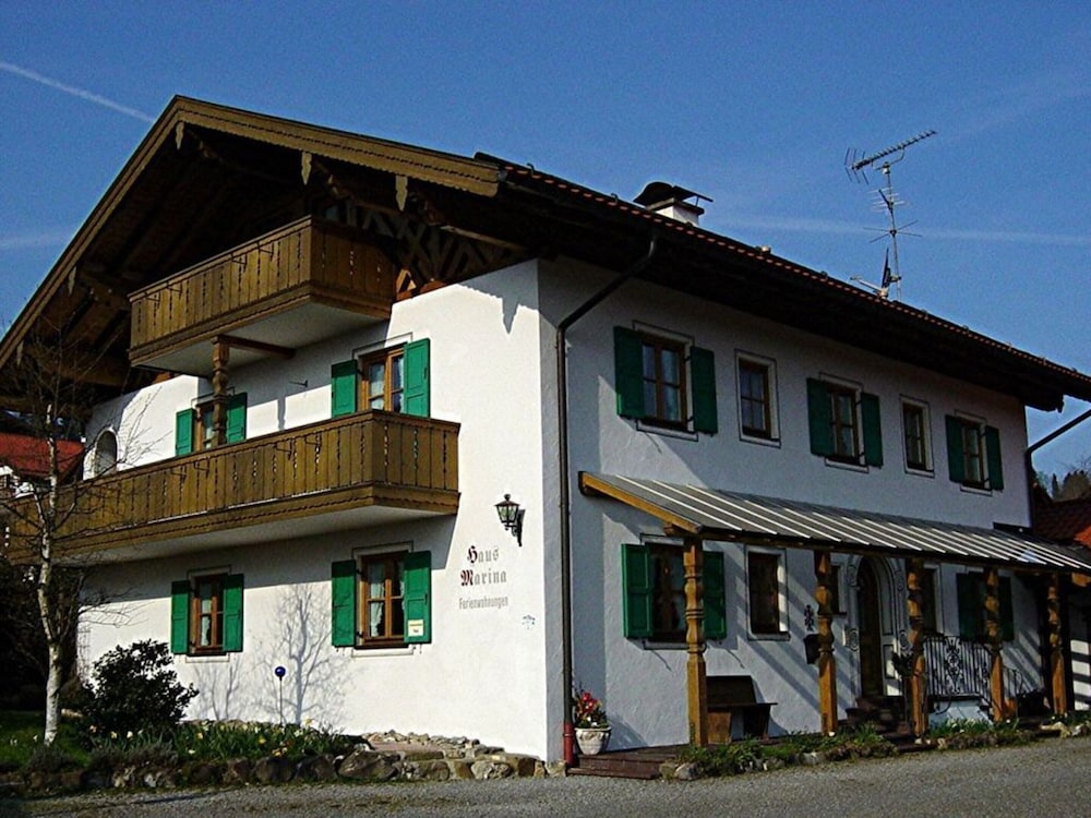 House Marina Modern Retreat