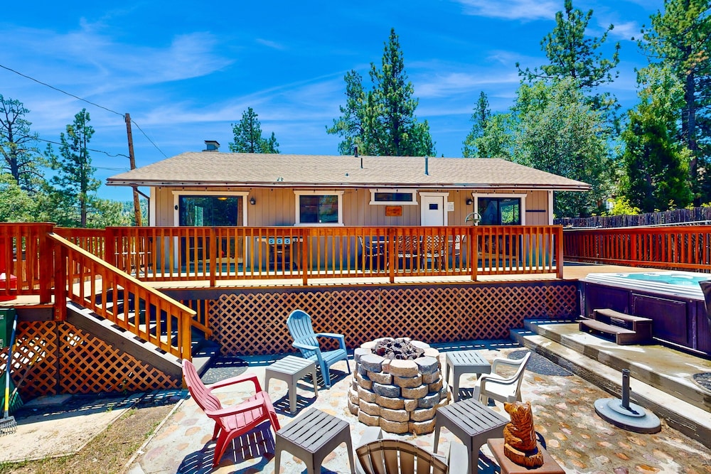 Lazy Bear Cabin #554