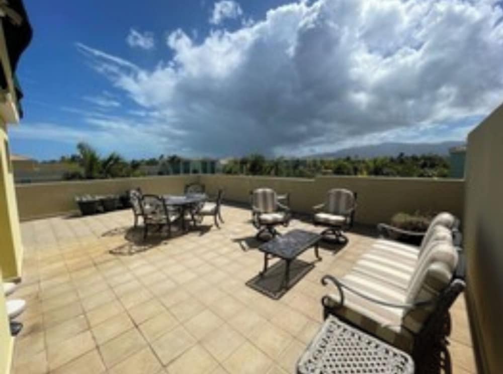 Beachside Adventure Suites - Property Image 106