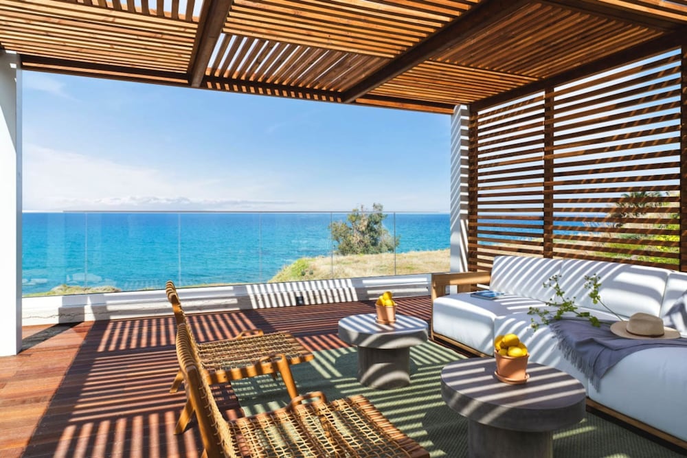 Moonlight Villas Seafront Private Estate