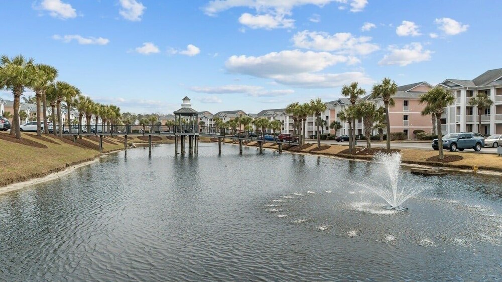Waterway Village 3i 2 Bedroom Condo