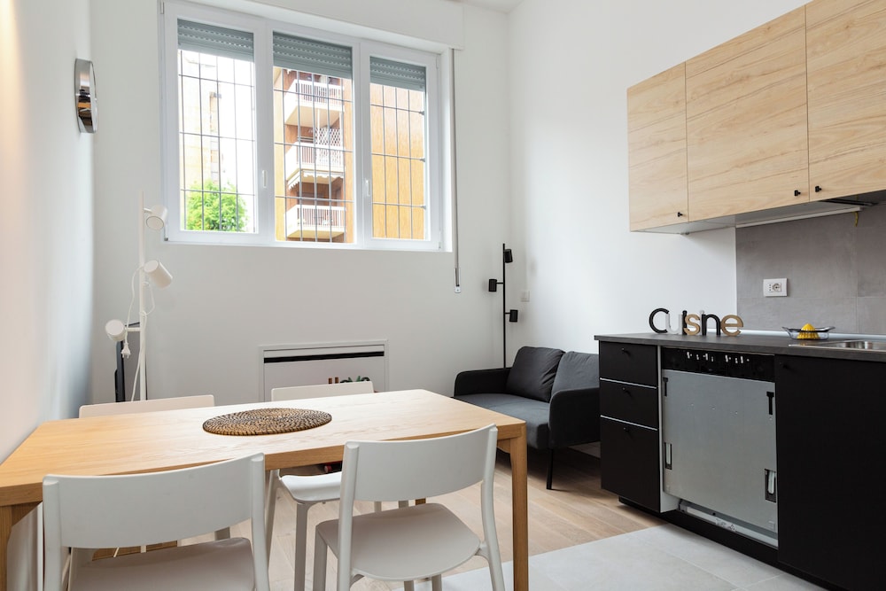 JOIVY Contemporary Apartments