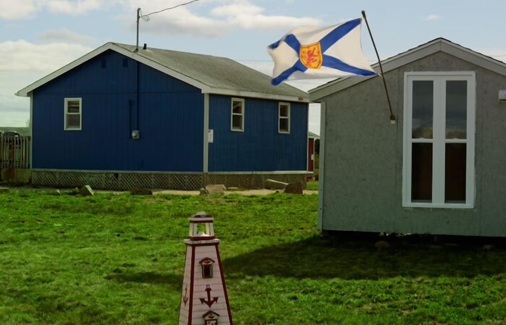 Crown Cove Cottages