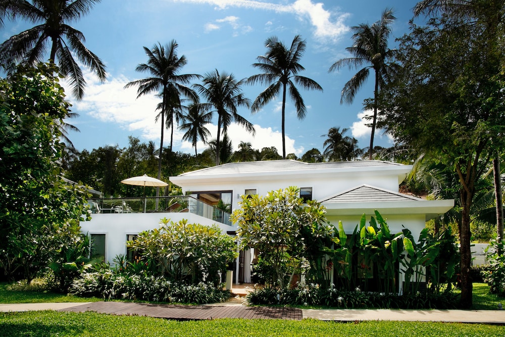 Lotus Samui