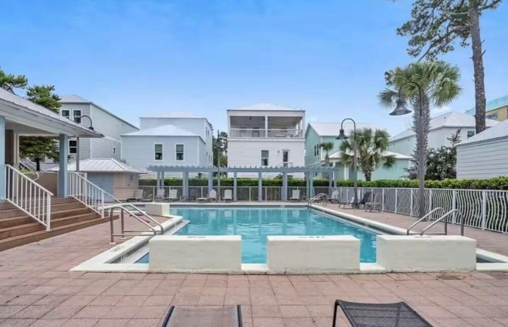 Pet Friendly Beach Retreat on 30a - Sleeps 14
