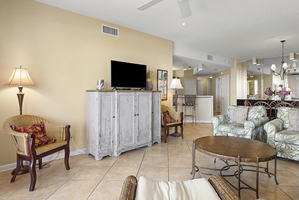Romar House by Southern Vacation Rentals