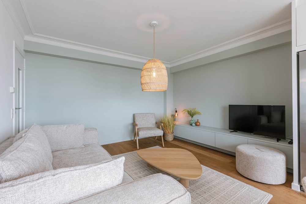 Huswell - Bright Stylish Apartment Near Beach wi