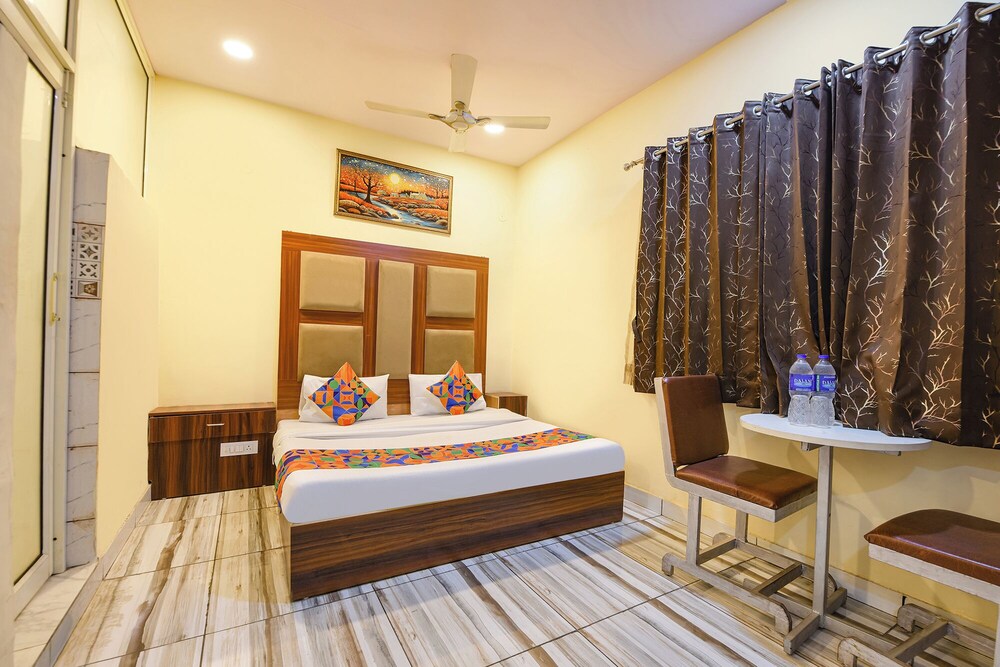 Fabhotel High View