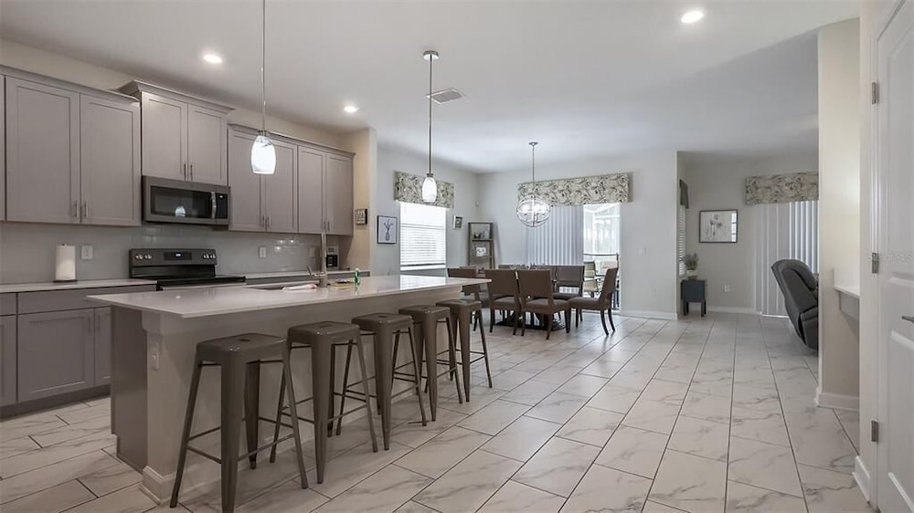 8995bsw-the Retreat At Championsgate 6 Bedroom Home by RedAwning