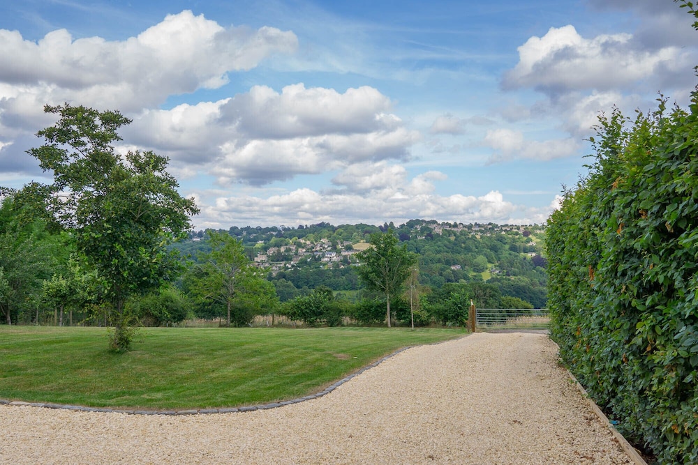 Stroud Vacations - The Retreat - Property Image 11