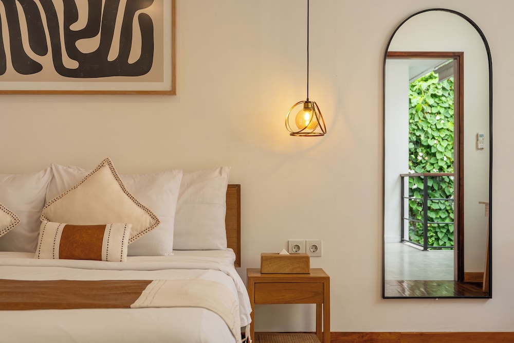 Green Moon Villa by Betterplace