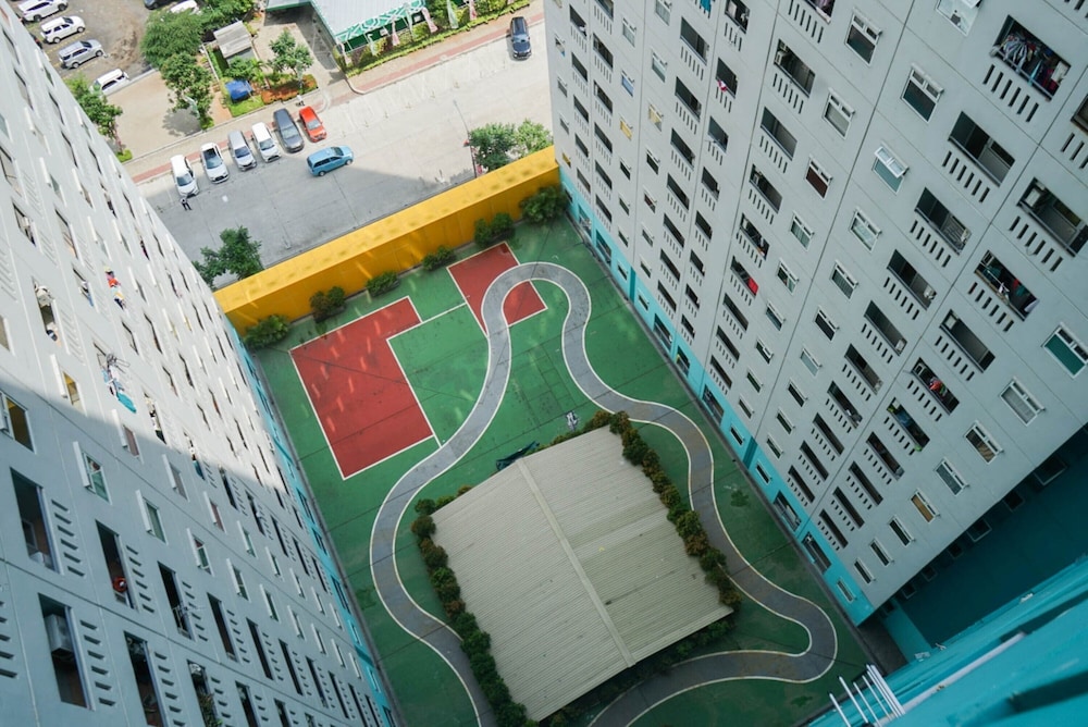 Comfortable 2BR Apartment at Green Pramuka near Mall, Yakarta - 12