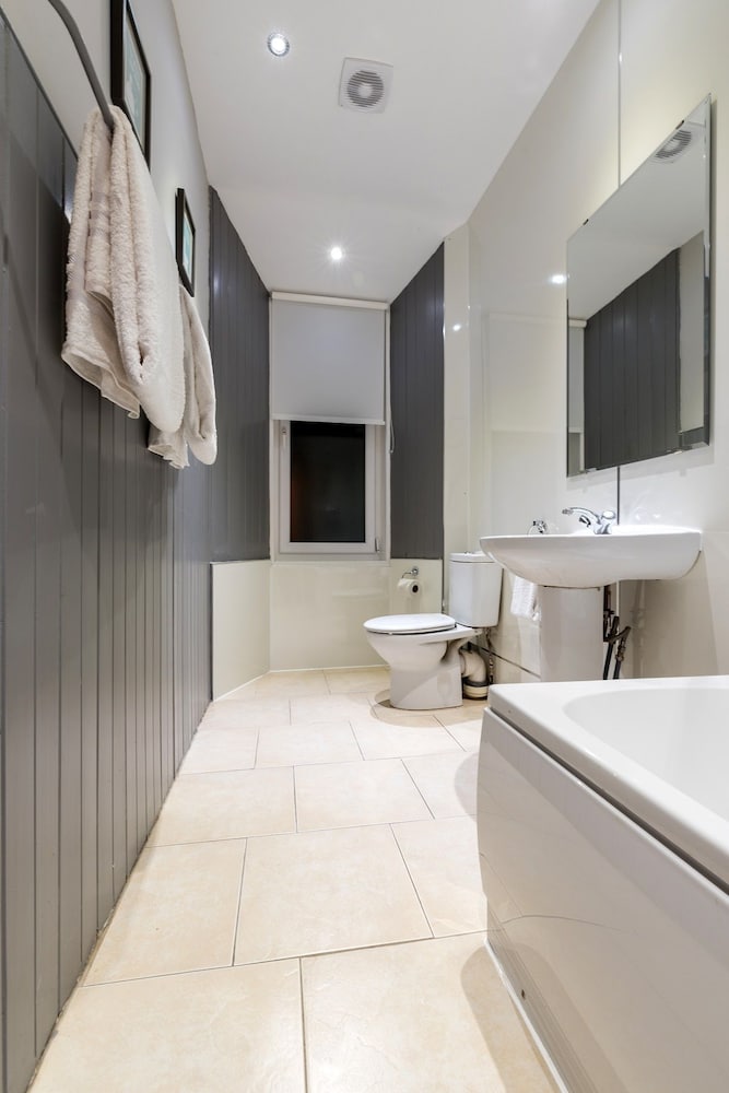 Belhaven Apartment