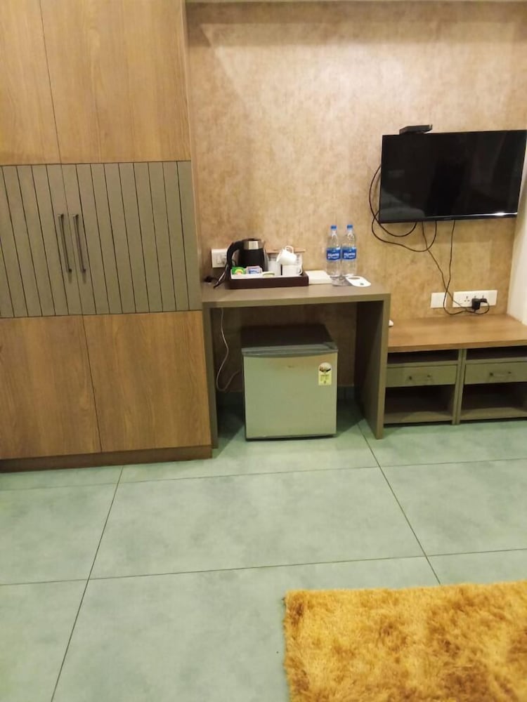 Holidays Garden Resort