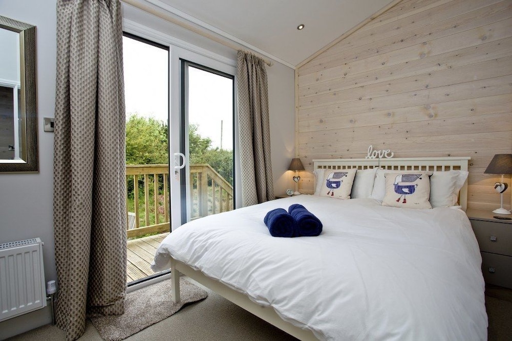 Salcombe Retreat view 4