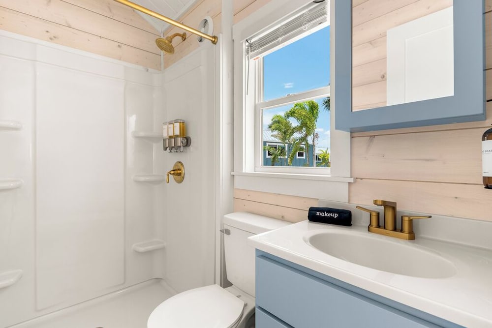 Intercoastal Retreat